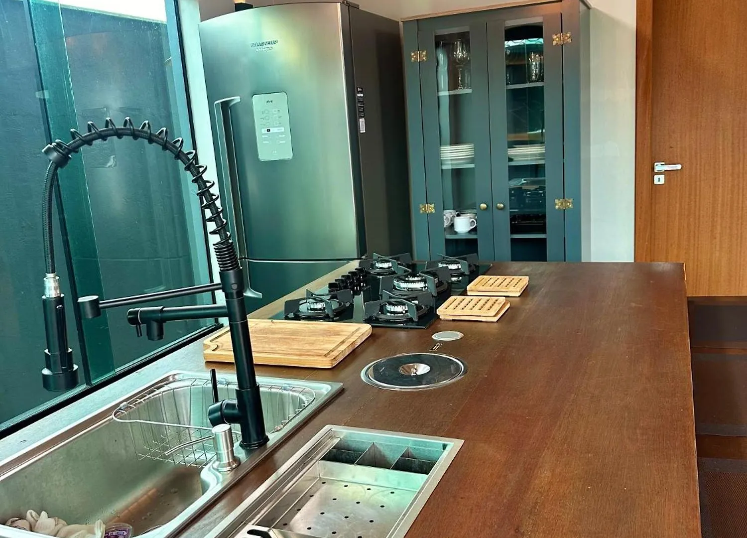 Garden Guest House 가로파바 0*,